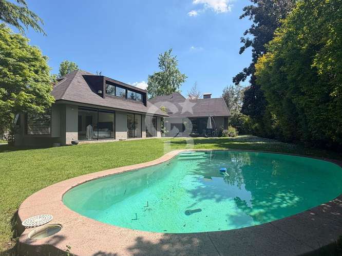 Excelente Casa Jardin La Dehesa
