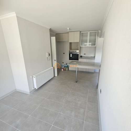 Casa en arriendo c/ estacionamiento en Lomas de San Andrés