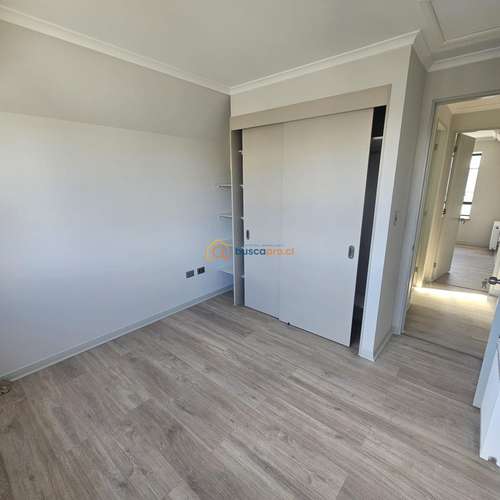 Casa en arriendo c/ estacionamiento en Lomas de San Andrés