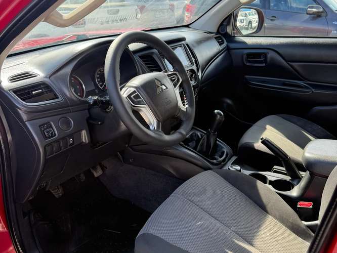 MITSUBISHI L200 KATANA CRT 4X4 2.4 2023 - Imagen 10