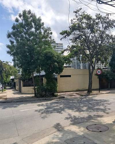 Sitio en venta en Ñuñoa