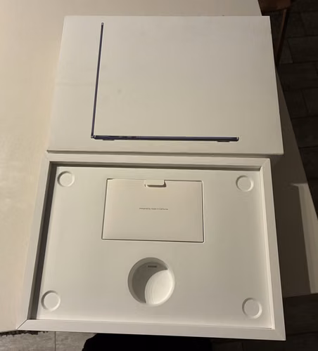 MacBook Air 15” M4 · 16GB RAM · 512GB SSD · Medianoche · 2025