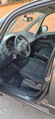 Suzuki sx4 único dueño - Imagen 2