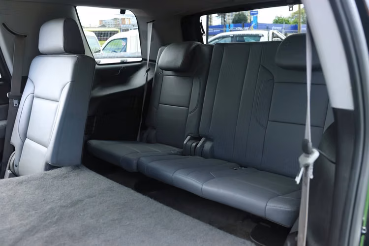 SUV Chevrolet Tahoe año 2015 4x4 5.3l Full equipo con Sunroof
