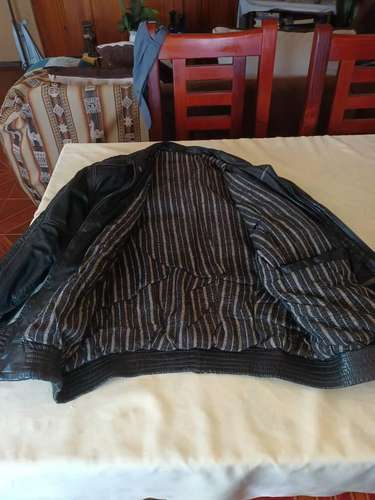 Vendo chaqueta de cuero