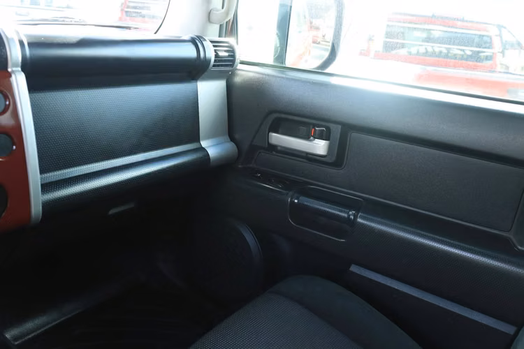 SUV TOYOTA FJ CRUISER AÑO 2008 4.0L V6 4X4 EQUIPADO FULL