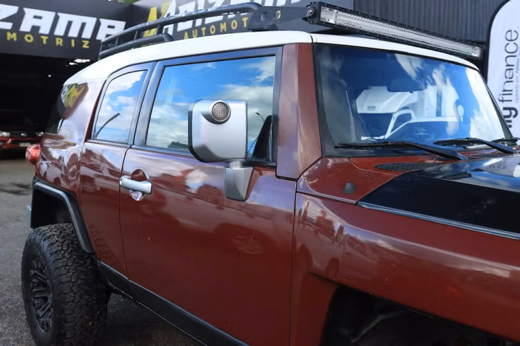 SUV TOYOTA FJ CRUISER AÑO 2008 4.0L V6 4X4 EQUIPADO FULL