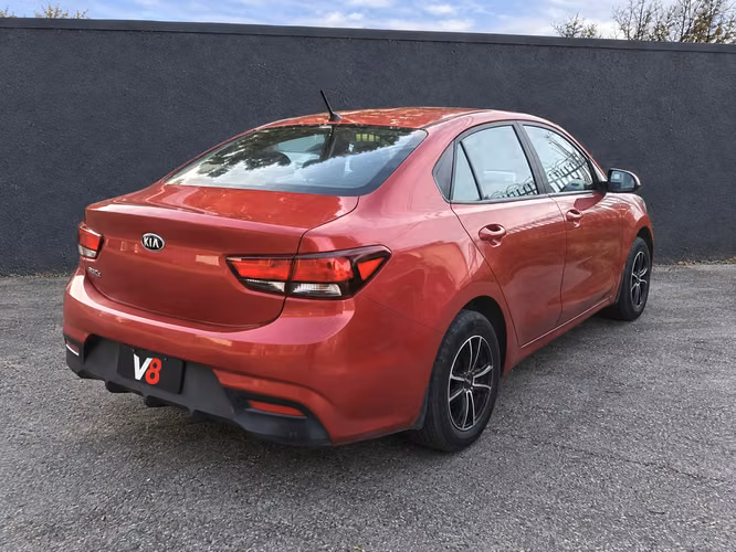 KIA RIO 4 LX 2017 - Imagen 5