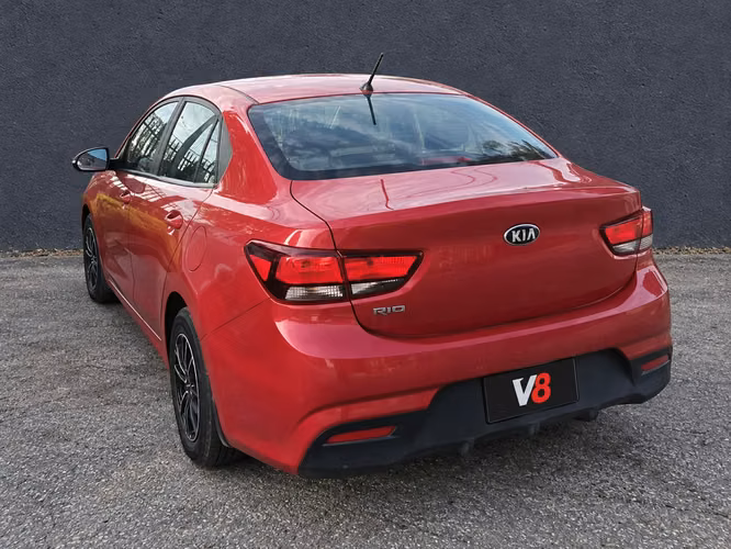 KIA RIO 4 LX 2017 - Imagen 6