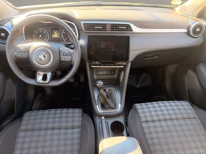 MG ZX MT 2026 - Imagen 10