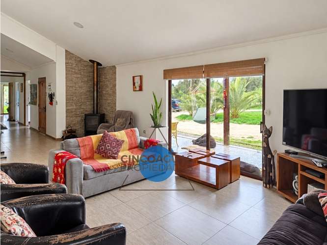 Parcela gran Casa, Cabaña, piscina y quincho en Foresta de Zapallar