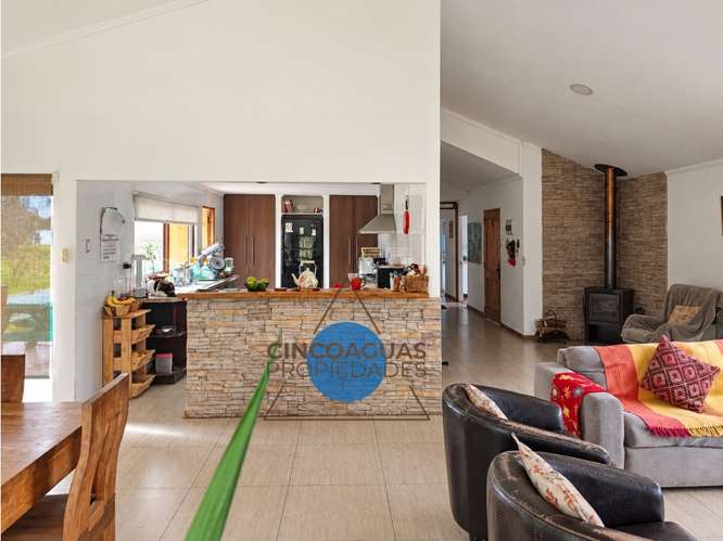 Parcela gran Casa, Cabaña, piscina y quincho en Foresta de Zapallar