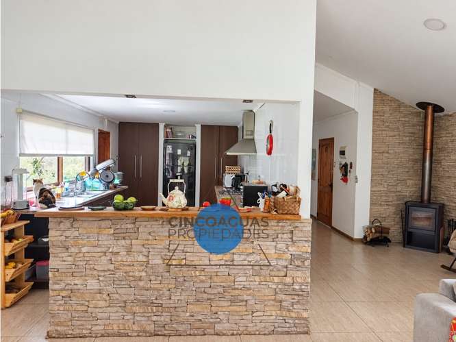 Parcela gran Casa, Cabaña, piscina y quincho en Foresta de Zapallar
