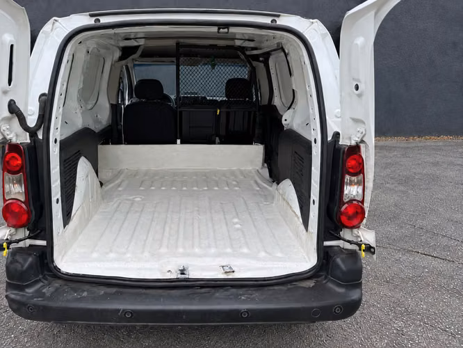 PEUGEOT PARTNER HDI 2019 - Imagen 4