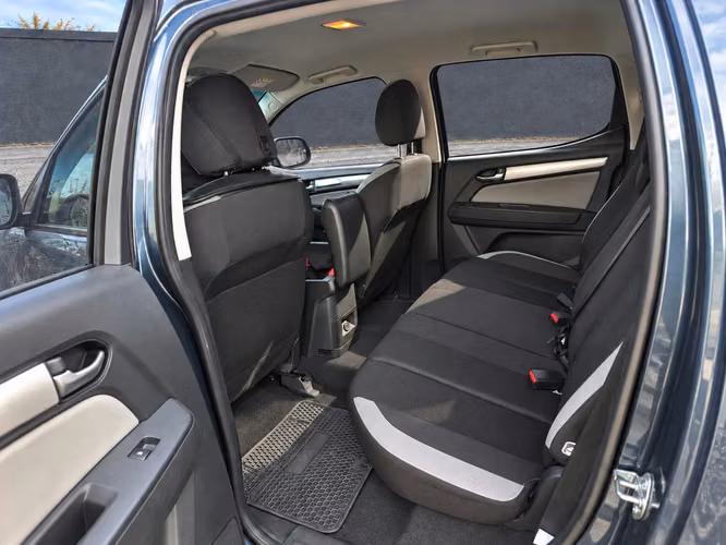 CHEVROLET COLORADO DCAB 4X4 2022 - Imagen 5