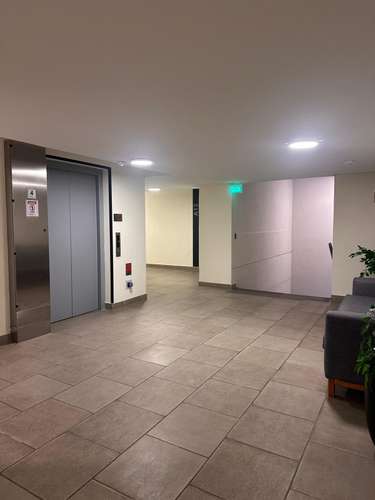 Oficina OFICINA EN EDIFICIO PLAZA LOS CANELOS $450,000