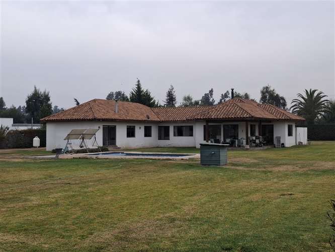 CASA AP629 Trebulco Carampangue. 273 m2 construidos en 5000 de terreno, 4D 4B 3 est techados piscina