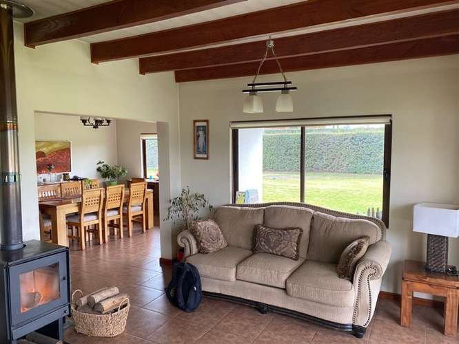 CASA AP629 Trebulco Carampangue. 273 m2 construidos en 5000 de terreno, 4D 4B 3 est techados piscina