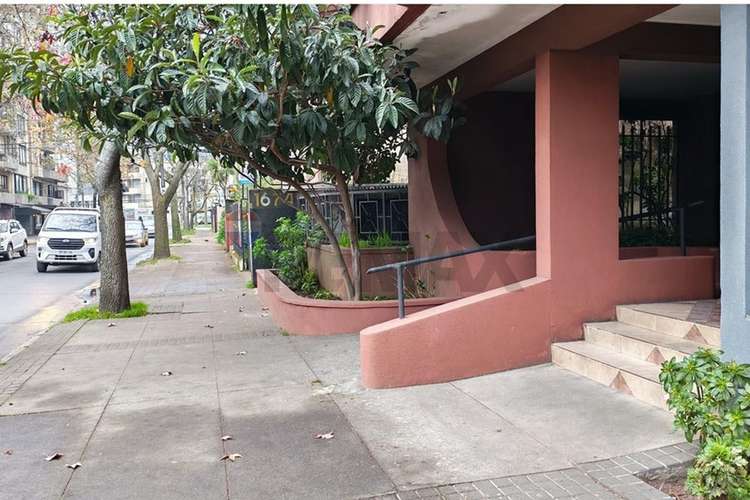 Amplio depto remodelado en concepción - Imagen 26