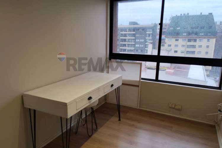 Amplio depto remodelado en concepción - Imagen 16