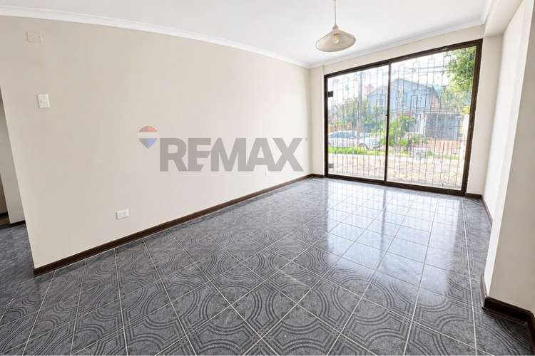 Casa con gran terreno en la reina - Imagen 7
