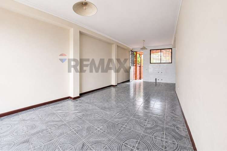 Casa con gran terreno en la reina - Imagen 8