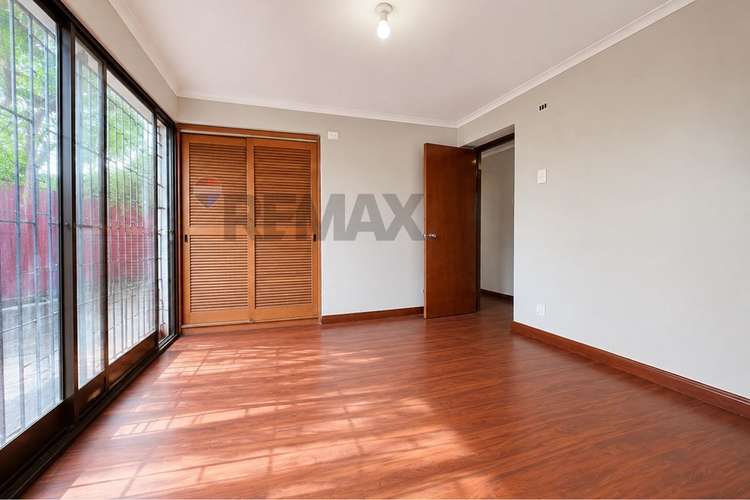 Casa con gran terreno en la reina - Imagen 13