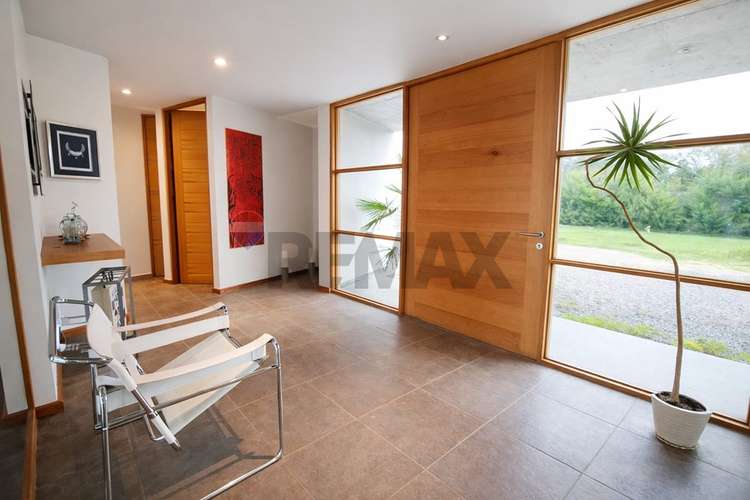 Casa estilo mediterraneo en olivar