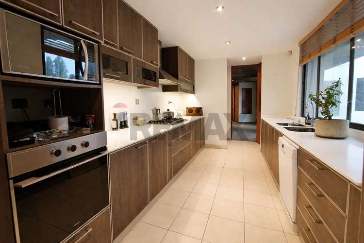 Casa estilo mediterraneo en olivar