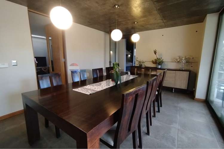 Casa estilo mediterraneo en olivar