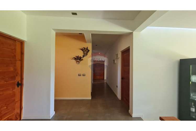 Exclusiva casa en condominio en lago rapel.