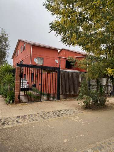 IMPECABLE DEPARTAMENTO 1ER PISO CON PATIO Y ESTACIONAMIENTO