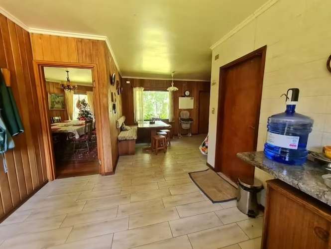 PARCELA DE 9700 M2 CON AMPLIA CASA EN ANGACHILLA VALDIVIA - Imagen 9