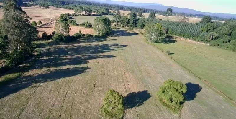 88 HECTÁREAS PLANAS CON ESTERO EN TANTAUCO LOS LAGOS