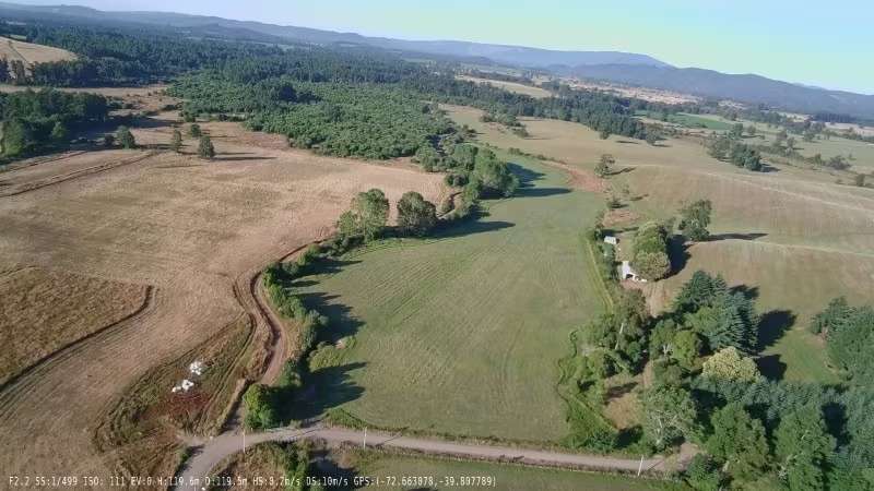 88 HECTÁREAS PLANAS CON ESTERO EN TANTAUCO LOS LAGOS