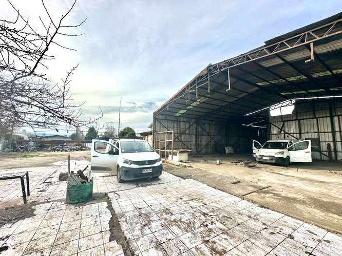 EN ARRIENDO TERRENO URBANO CON ACCESO DOS CALLES