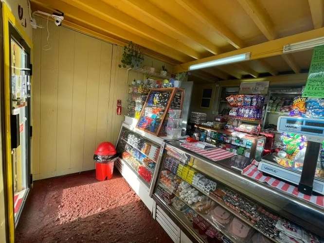 CASA Y LOCAL COMERCIAL EN LOS CONQUISTADORES VALDIVIA - Imagen 4