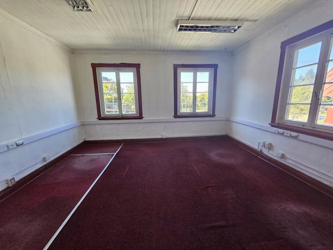 VENTA GRAN CASONA NO PATRIMONIAL  EN VALDIVIA - Imagen 19