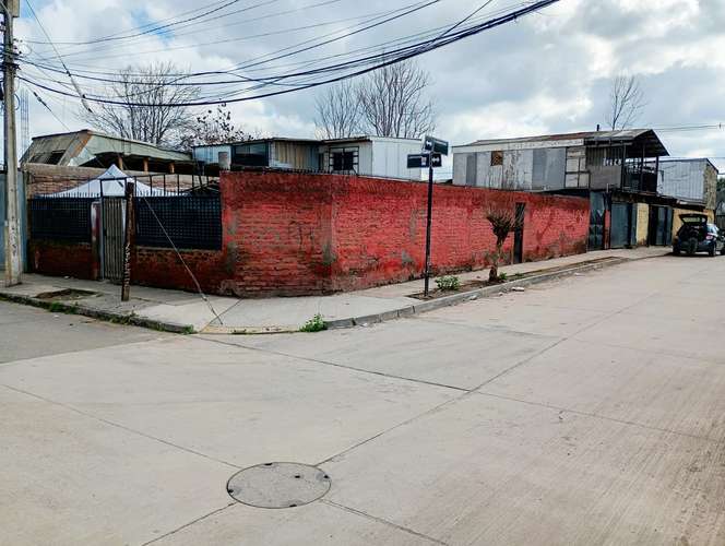 TERRENO EN ESQUINA CON 2 ACCESOS