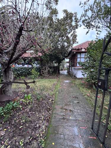 CASA EN VENTA   DE CAMPO FAMILIAR CON PISCINA Y QUINC