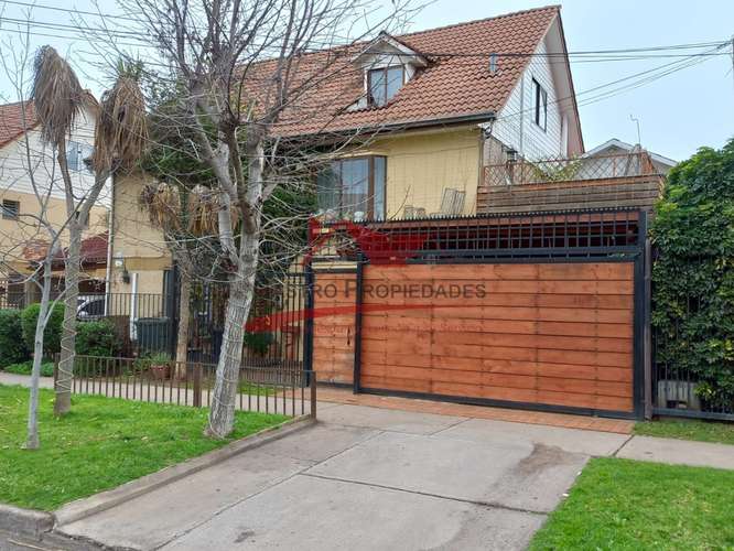 VENTA CASA EN QUILICURA, 4 DORMITORIOS 4 BAÑOS