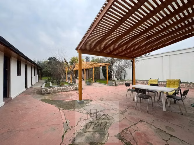 AMPLIA CASA,  BIEN MANTENIDA, BUENA CONECTIVIDAD, VISITE - Imagen 16