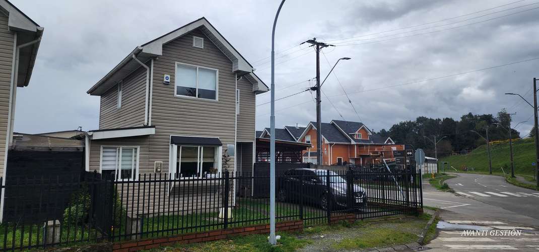 VENTA CASA ESQUINA DE 2 PISOS EN PUERTO VARAS