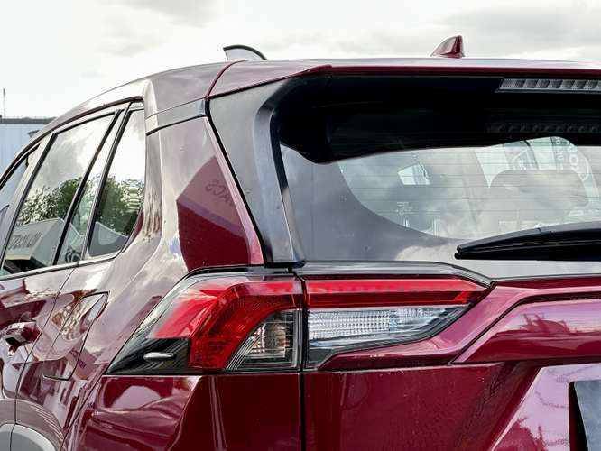 Toyota Rav4 2.0 Le Mt 2023 - Imagen 8