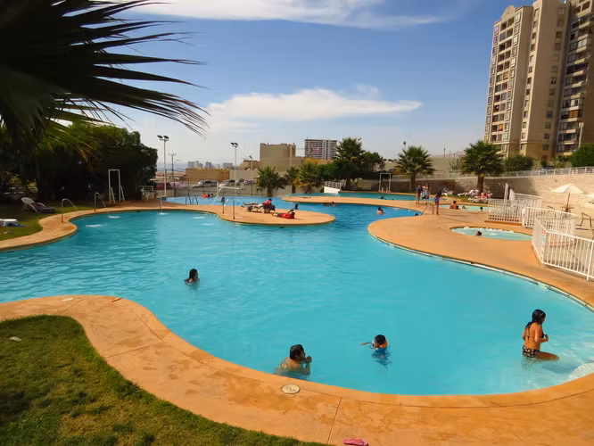 Arriendo amoblado 1 dormitorio condominio 3 mares