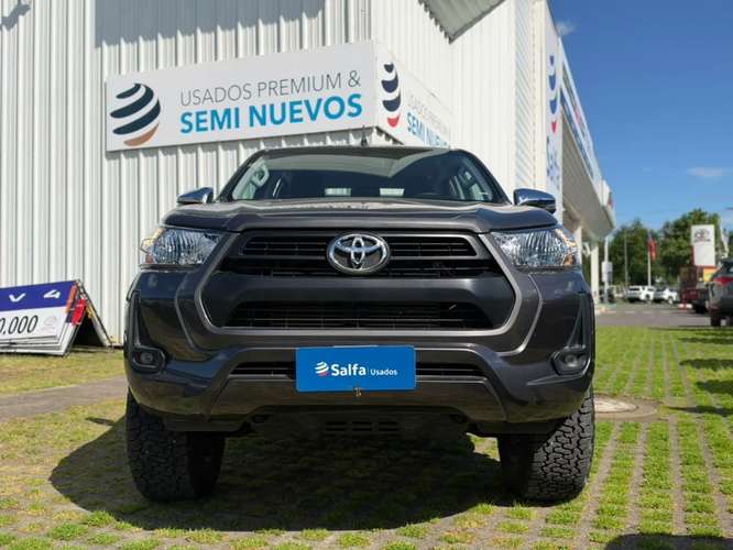 Toyota Hilux 2.8 SR MT 4X4 DIESEL 2026 - Imagen 2