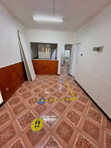Local Comercial 5 Box y Corriente Trifásica – Centro de Iquique se reciben ofertas