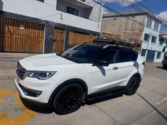 JETOUR AUTOMÁTICO FAMILIAR O AÑO 2022