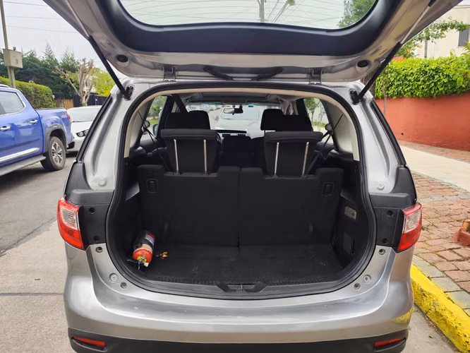 MAZDA 5