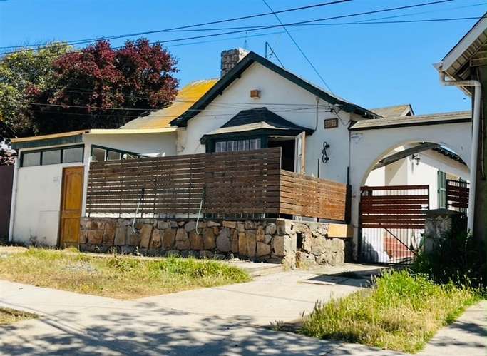 Casa en arriendo de 3 dorm. en Concón